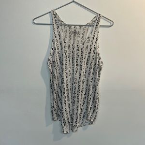 Mudd brand tank top size M black and white color